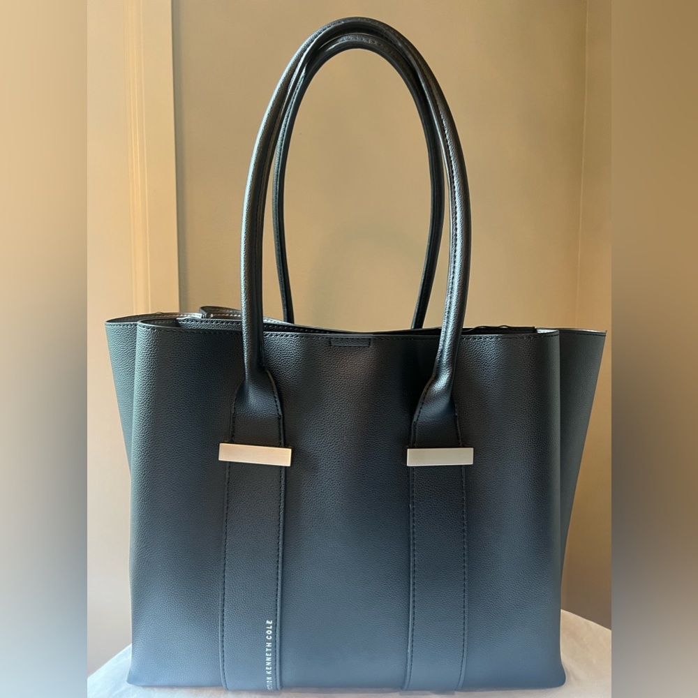 KENNETH COLE reaction faux pebble leather Larhe multi-pocket tote